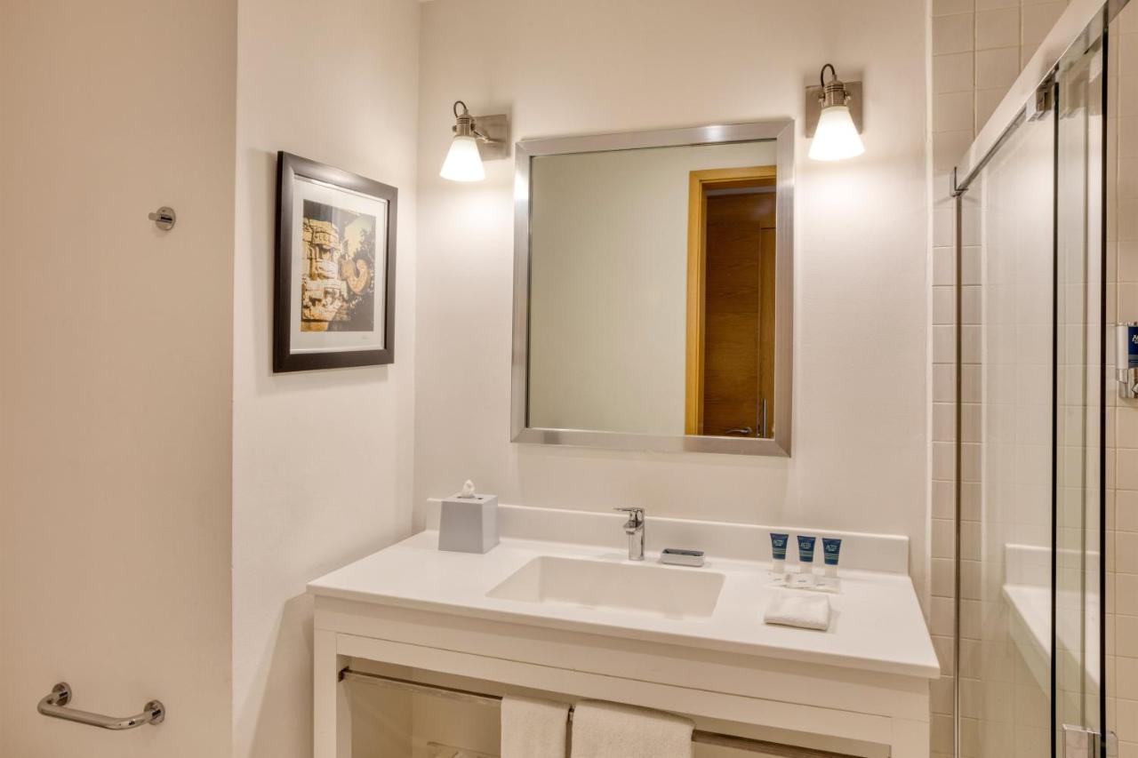 Four Points By Sheraton Cancun Centro Luaran gambar