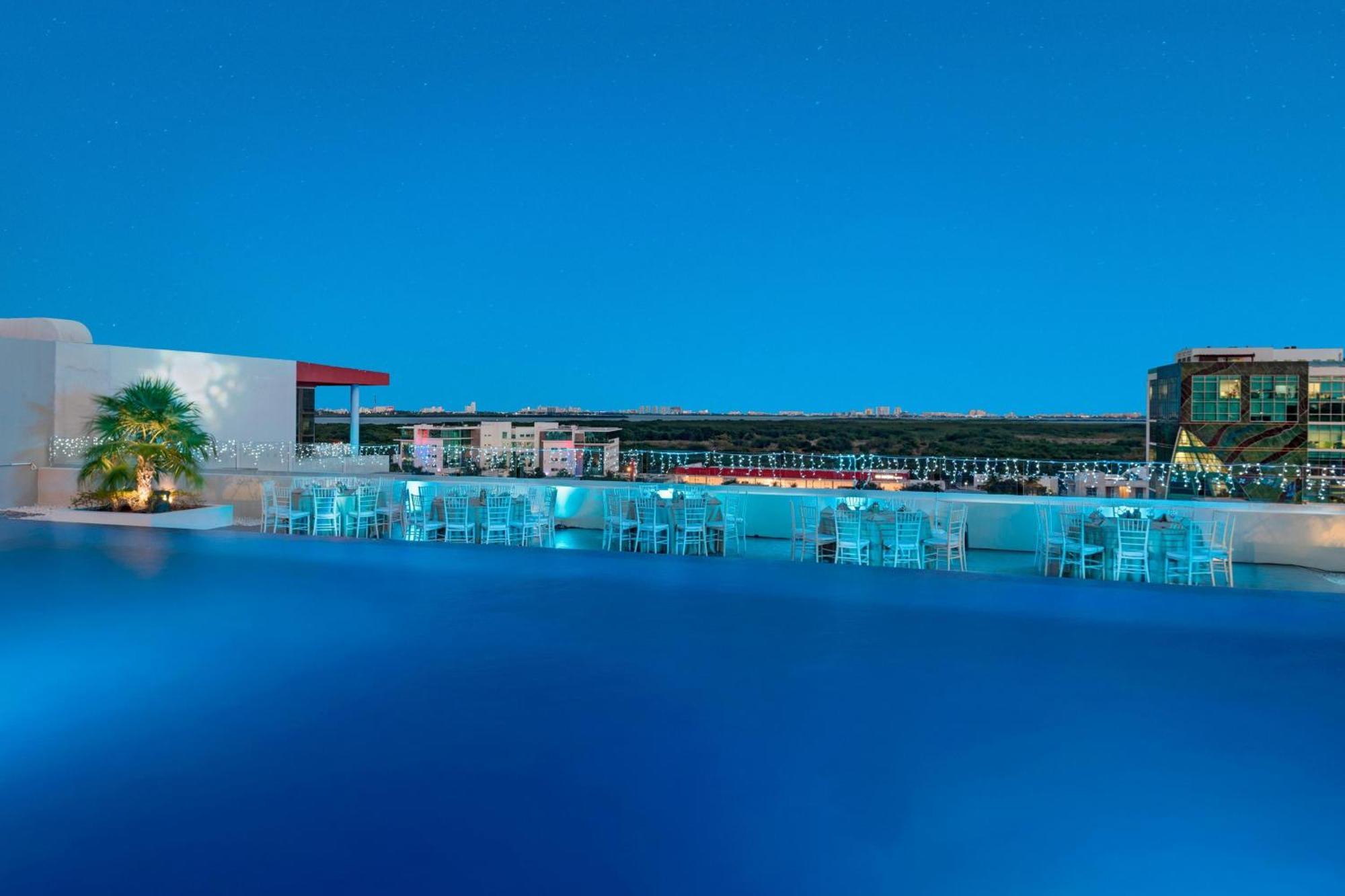 Four Points By Sheraton Cancun Centro Luaran gambar