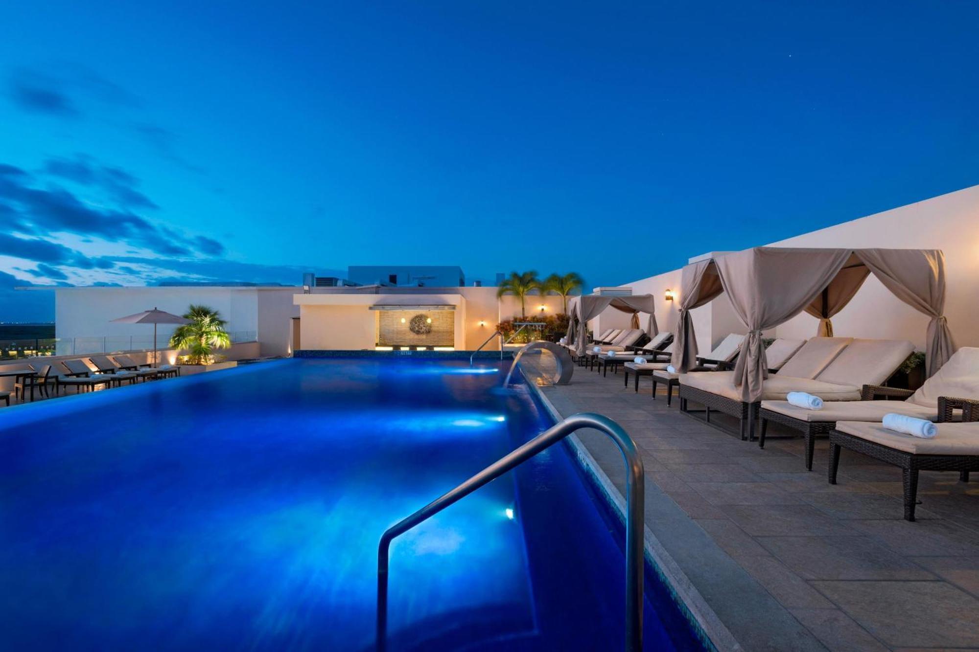 Four Points By Sheraton Cancun Centro Luaran gambar