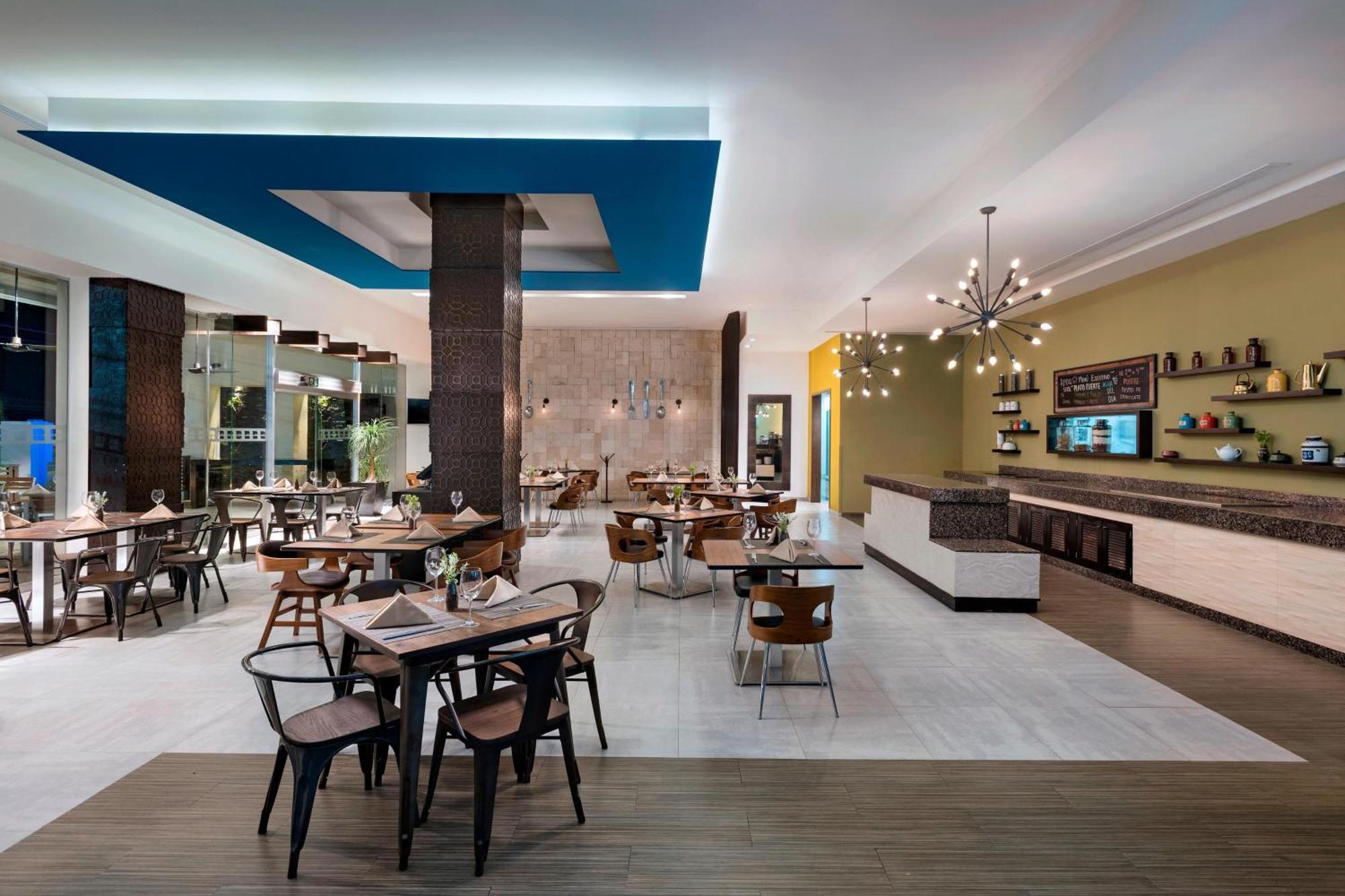 Four Points By Sheraton Cancun Centro Luaran gambar